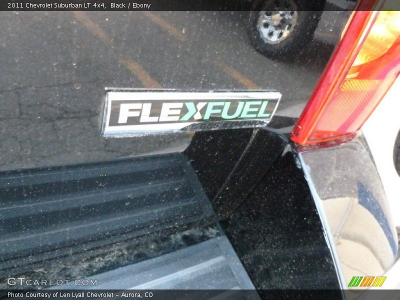 Black / Ebony 2011 Chevrolet Suburban LT 4x4