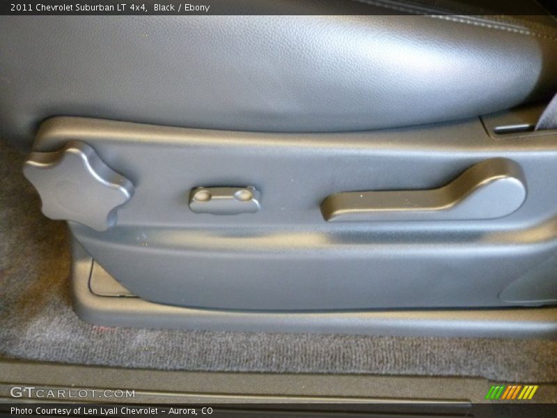 Black / Ebony 2011 Chevrolet Suburban LT 4x4