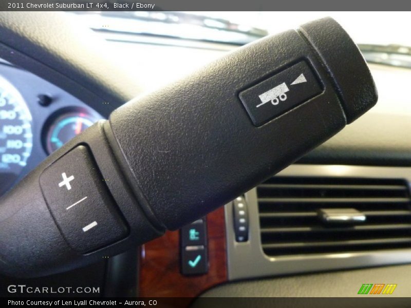 Black / Ebony 2011 Chevrolet Suburban LT 4x4