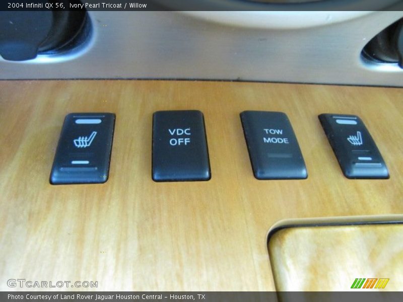 Controls of 2004 QX 56