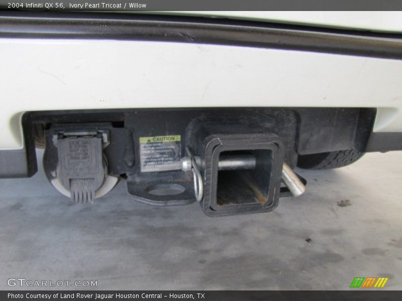 Ivory Pearl Tricoat / Willow 2004 Infiniti QX 56