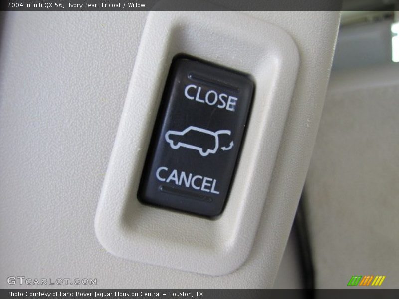 Ivory Pearl Tricoat / Willow 2004 Infiniti QX 56