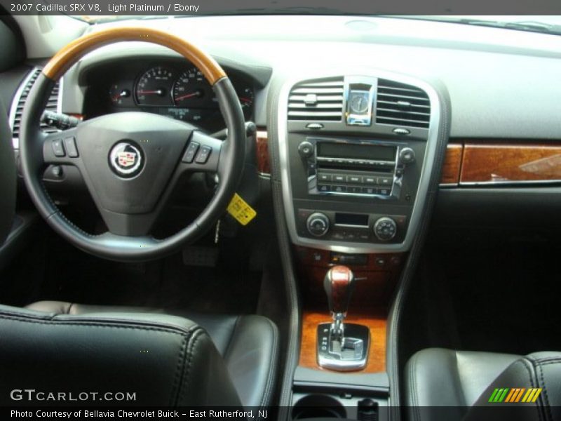 Light Platinum / Ebony 2007 Cadillac SRX V8