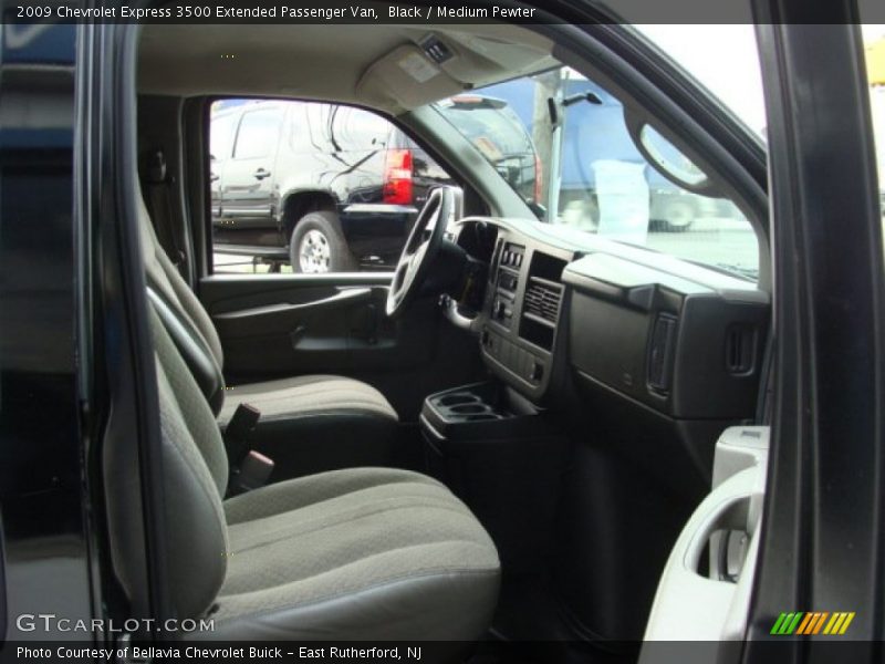 Black / Medium Pewter 2009 Chevrolet Express 3500 Extended Passenger Van