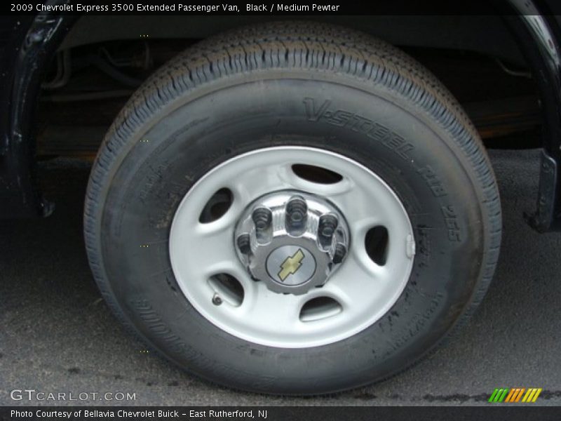 Black / Medium Pewter 2009 Chevrolet Express 3500 Extended Passenger Van