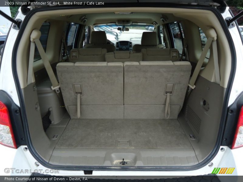 White Frost / Cafe Latte 2009 Nissan Pathfinder SE 4x4