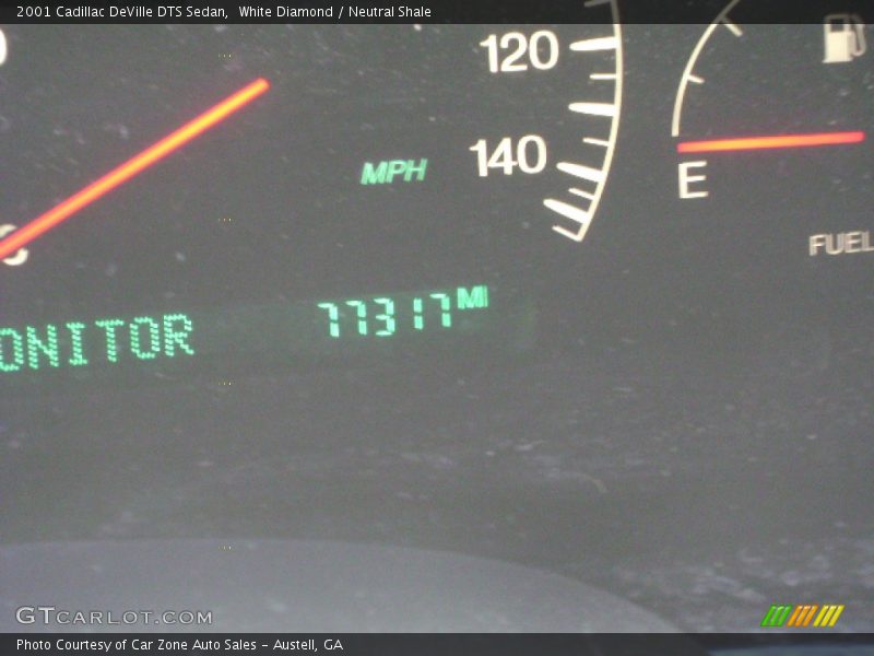 White Diamond / Neutral Shale 2001 Cadillac DeVille DTS Sedan