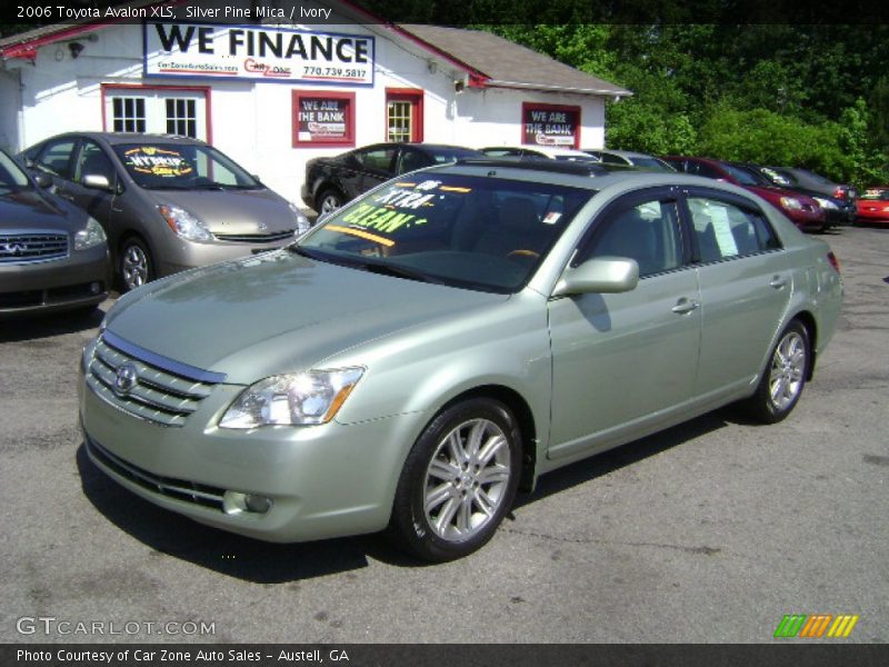 Silver Pine Mica / Ivory 2006 Toyota Avalon XLS