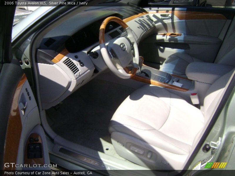 Silver Pine Mica / Ivory 2006 Toyota Avalon XLS