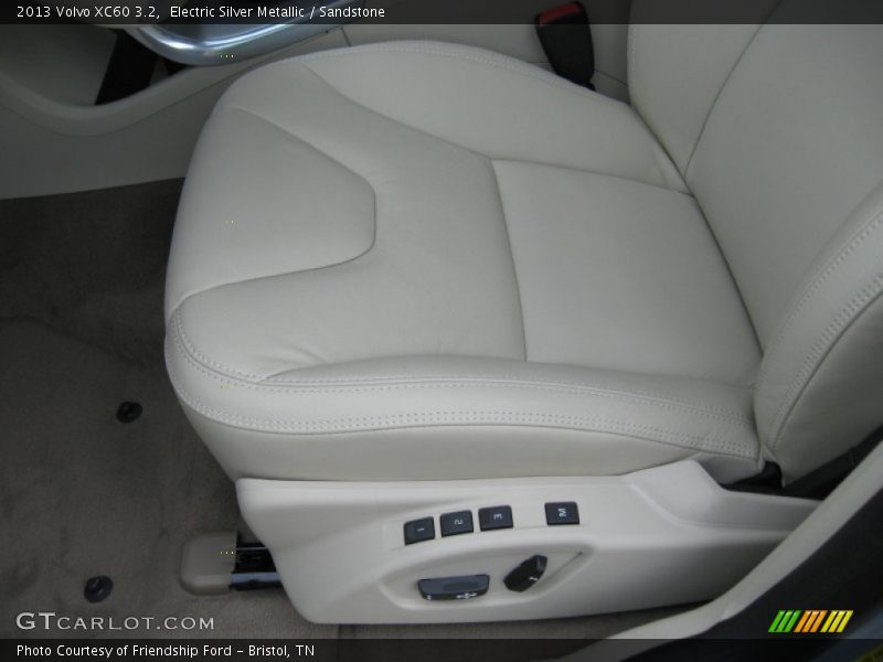 Electric Silver Metallic / Sandstone 2013 Volvo XC60 3.2