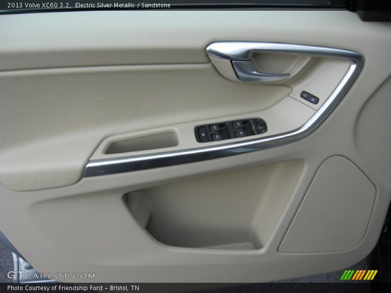 Electric Silver Metallic / Sandstone 2013 Volvo XC60 3.2