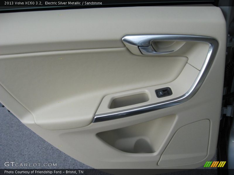 Electric Silver Metallic / Sandstone 2013 Volvo XC60 3.2