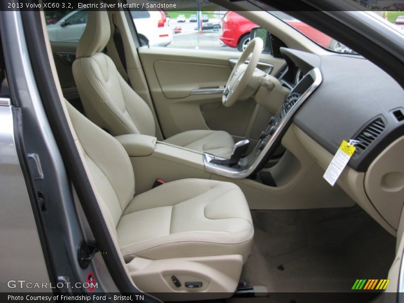 Electric Silver Metallic / Sandstone 2013 Volvo XC60 3.2