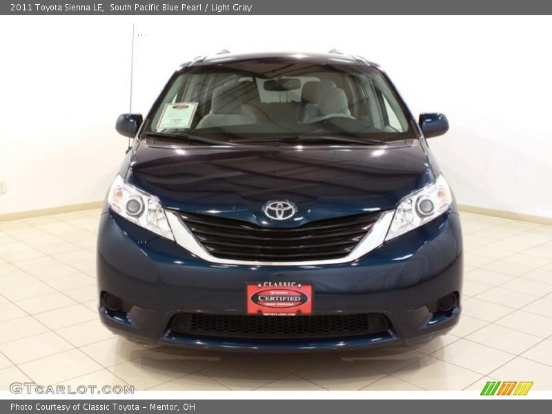 South Pacific Blue Pearl / Light Gray 2011 Toyota Sienna LE