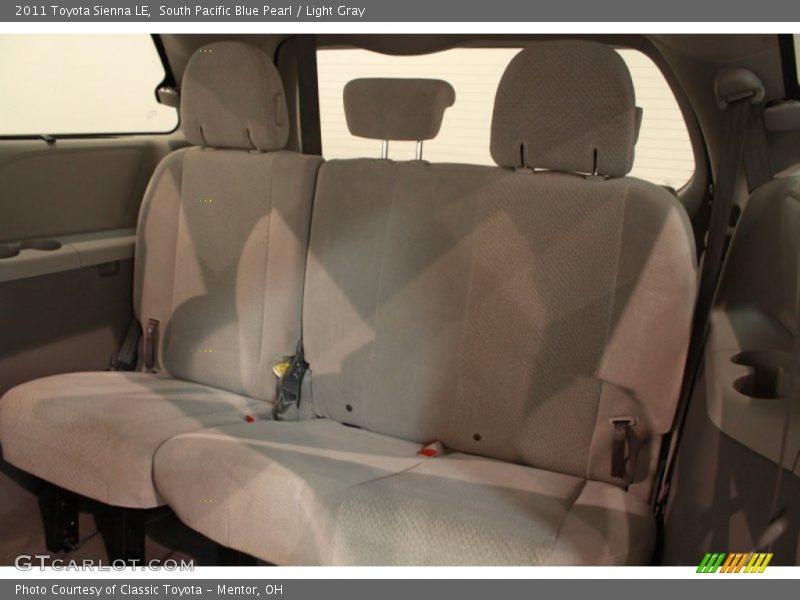 South Pacific Blue Pearl / Light Gray 2011 Toyota Sienna LE