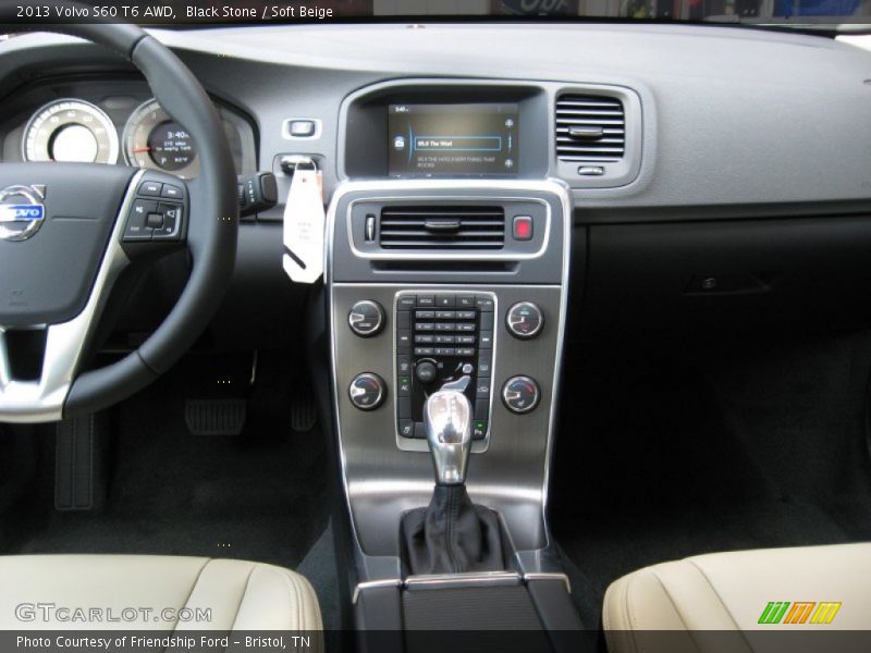 Dashboard of 2013 S60 T6 AWD