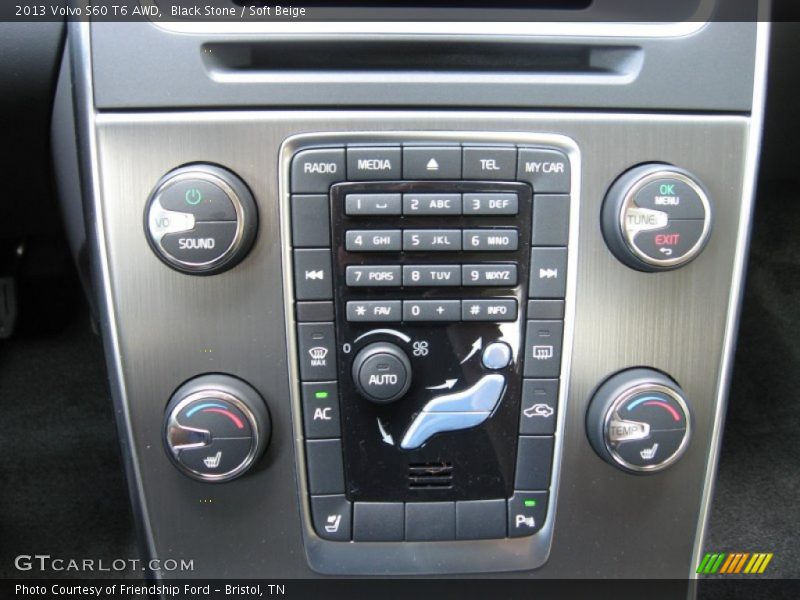 Controls of 2013 S60 T6 AWD