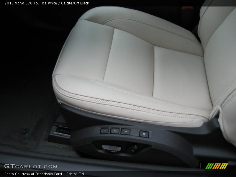Front Seat of 2013 C70 T5