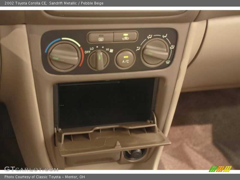 Sandrift Metallic / Pebble Beige 2002 Toyota Corolla CE