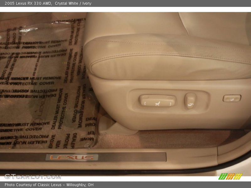 Crystal White / Ivory 2005 Lexus RX 330 AWD
