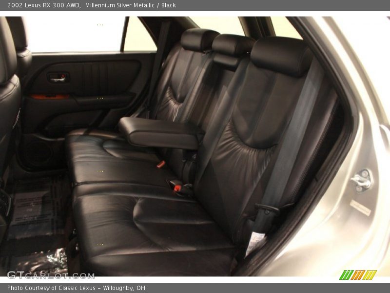 Millennium Silver Metallic / Black 2002 Lexus RX 300 AWD
