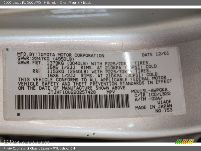 Millennium Silver Metallic / Black 2002 Lexus RX 300 AWD