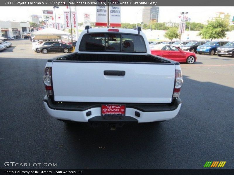 Super White / Graphite Gray 2011 Toyota Tacoma V6 TRD Sport PreRunner Double Cab