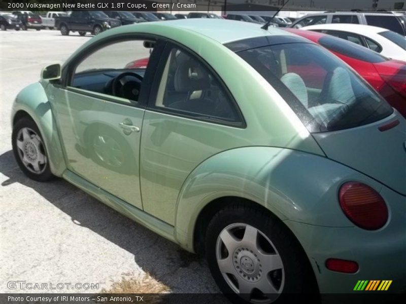 Green / Cream 2000 Volkswagen New Beetle GLX 1.8T Coupe