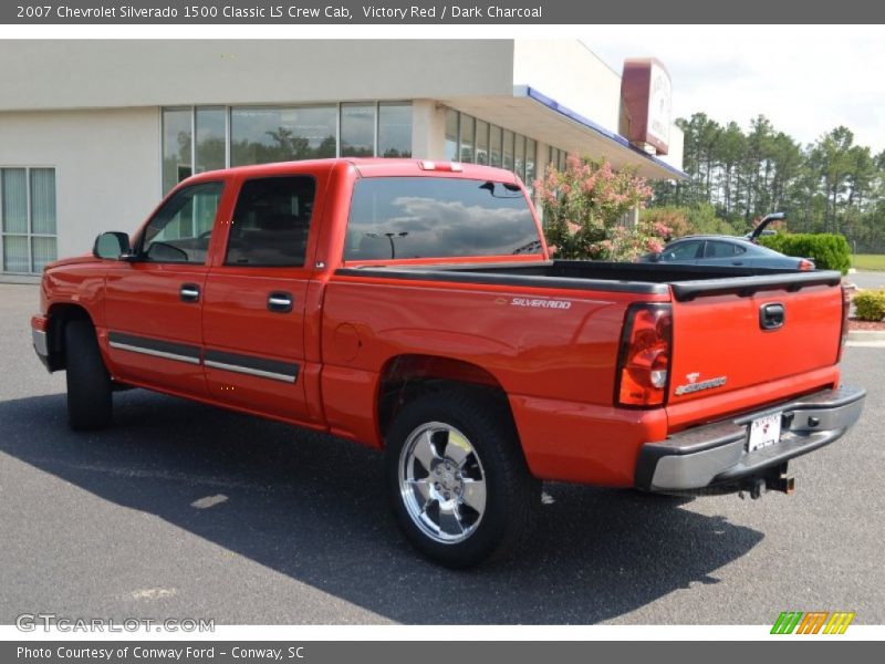 Victory Red / Dark Charcoal 2007 Chevrolet Silverado 1500 Classic LS Crew Cab