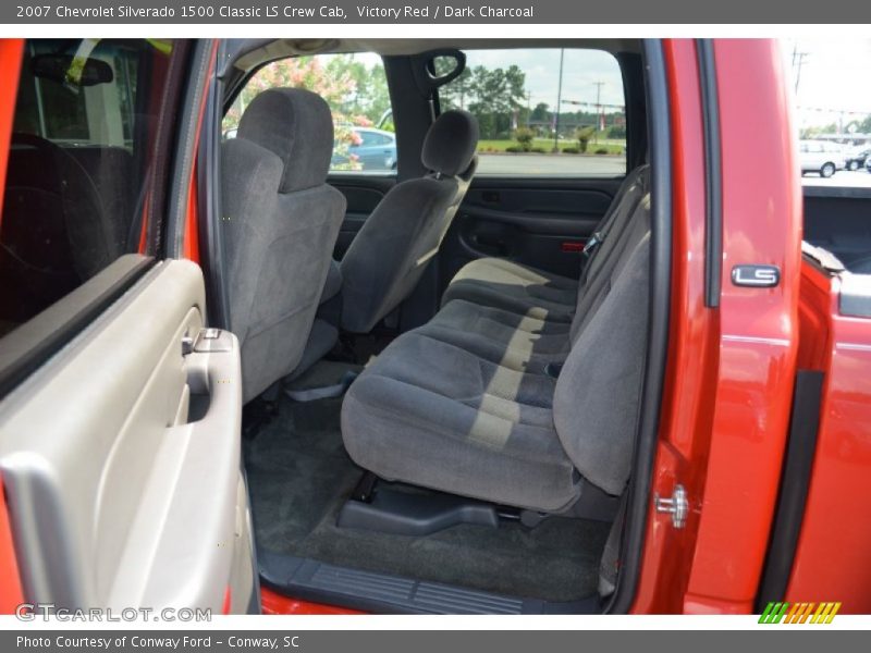 Victory Red / Dark Charcoal 2007 Chevrolet Silverado 1500 Classic LS Crew Cab