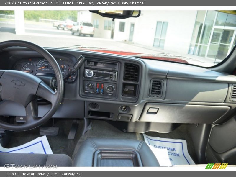 Victory Red / Dark Charcoal 2007 Chevrolet Silverado 1500 Classic LS Crew Cab