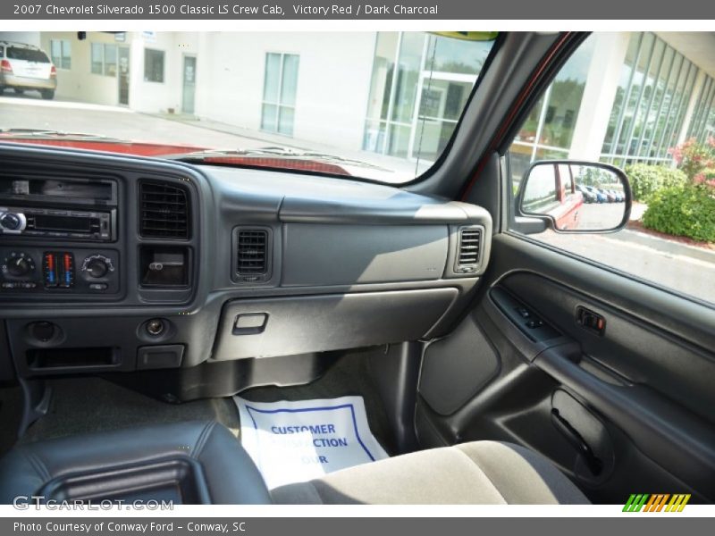 Victory Red / Dark Charcoal 2007 Chevrolet Silverado 1500 Classic LS Crew Cab