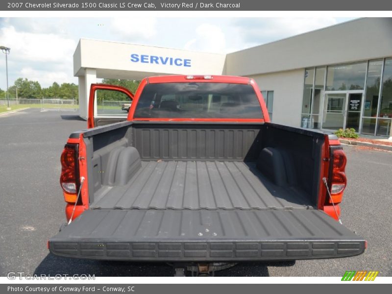 Victory Red / Dark Charcoal 2007 Chevrolet Silverado 1500 Classic LS Crew Cab