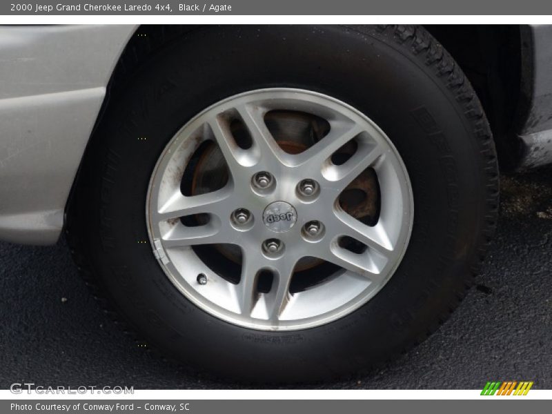  2000 Grand Cherokee Laredo 4x4 Wheel