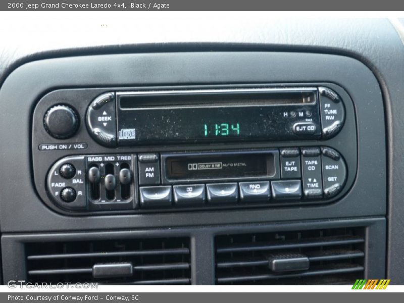 Audio System of 2000 Grand Cherokee Laredo 4x4