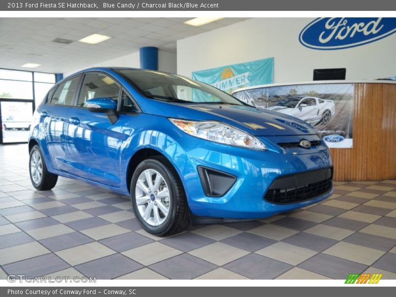 Blue Candy / Charcoal Black/Blue Accent 2013 Ford Fiesta SE Hatchback