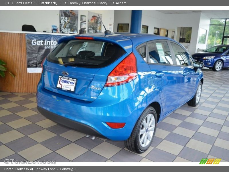 Blue Candy / Charcoal Black/Blue Accent 2013 Ford Fiesta SE Hatchback