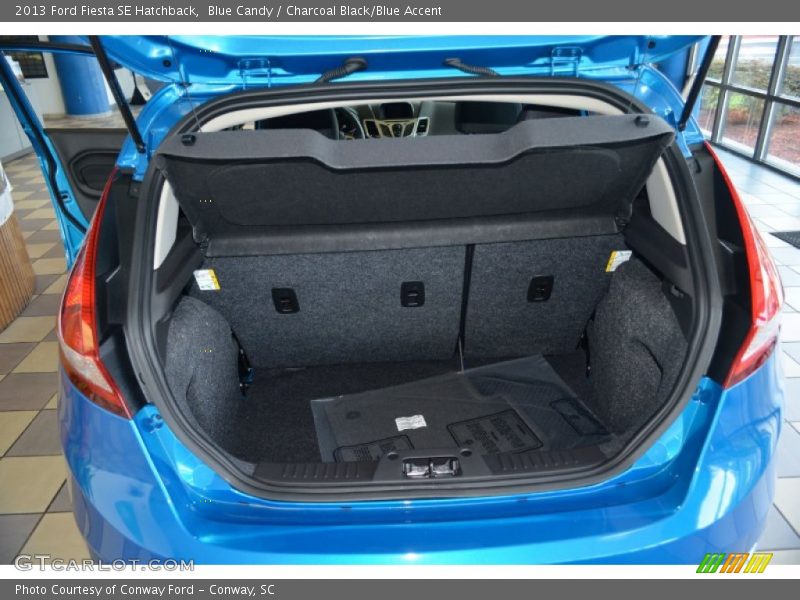 Blue Candy / Charcoal Black/Blue Accent 2013 Ford Fiesta SE Hatchback