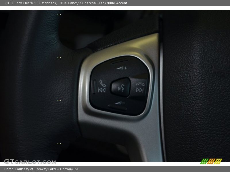 Blue Candy / Charcoal Black/Blue Accent 2013 Ford Fiesta SE Hatchback