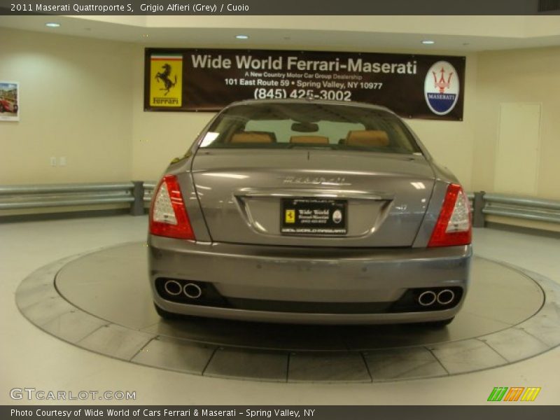 Grigio Alfieri (Grey) / Cuoio 2011 Maserati Quattroporte S