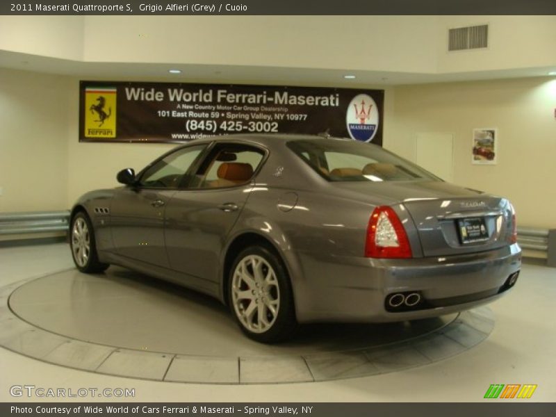 Grigio Alfieri (Grey) / Cuoio 2011 Maserati Quattroporte S