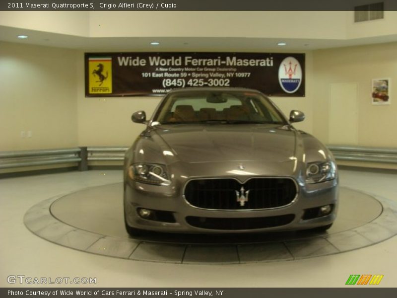 Grigio Alfieri (Grey) / Cuoio 2011 Maserati Quattroporte S