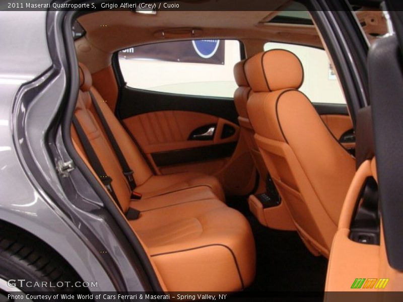 Grigio Alfieri (Grey) / Cuoio 2011 Maserati Quattroporte S
