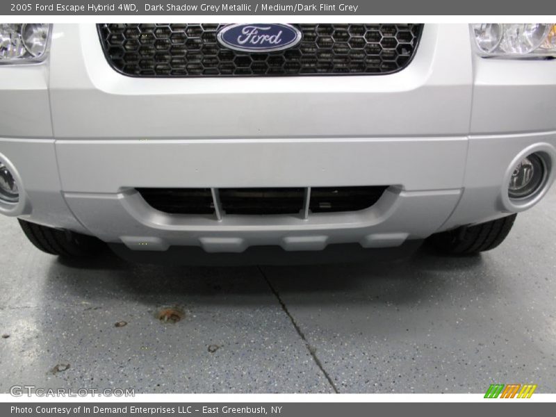 Dark Shadow Grey Metallic / Medium/Dark Flint Grey 2005 Ford Escape Hybrid 4WD