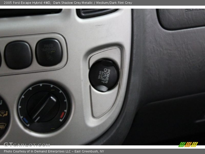 Dark Shadow Grey Metallic / Medium/Dark Flint Grey 2005 Ford Escape Hybrid 4WD