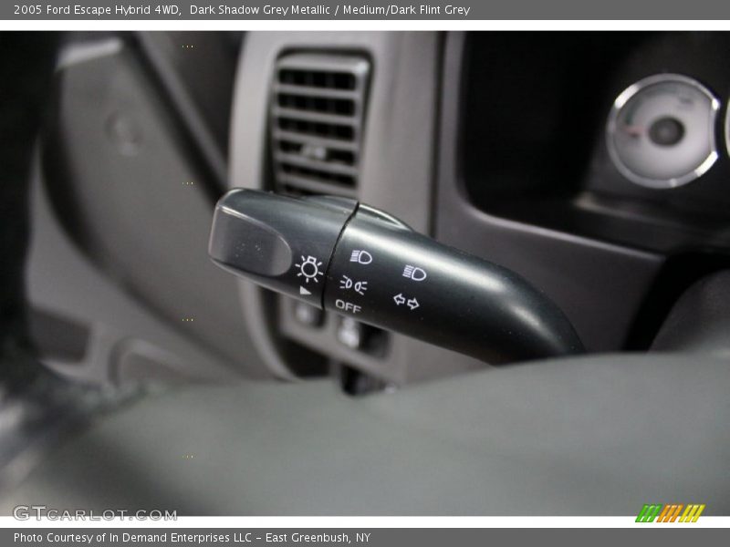 Controls of 2005 Escape Hybrid 4WD