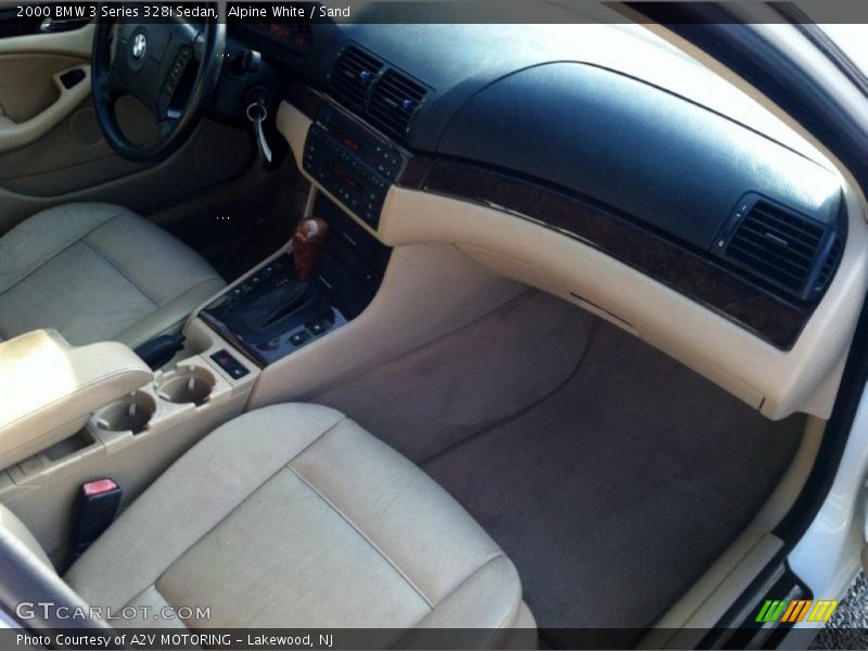 Alpine White / Sand 2000 BMW 3 Series 328i Sedan