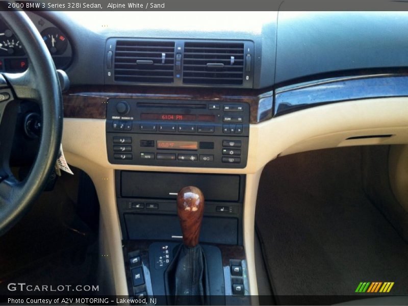 Alpine White / Sand 2000 BMW 3 Series 328i Sedan