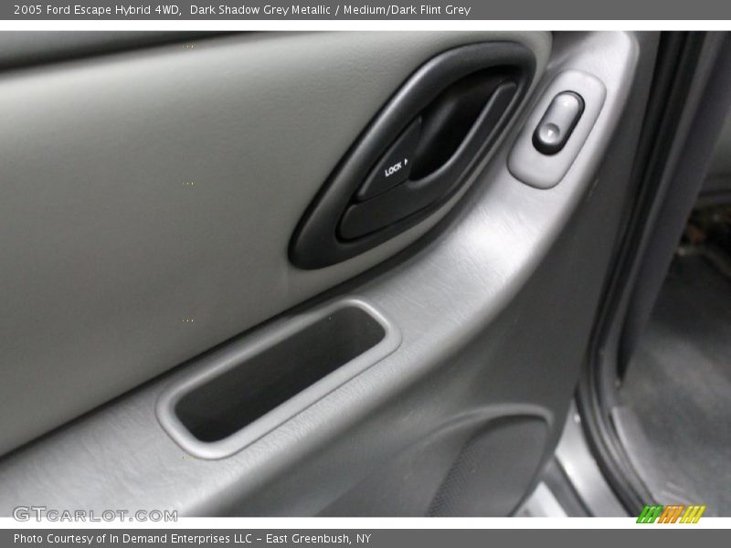 Dark Shadow Grey Metallic / Medium/Dark Flint Grey 2005 Ford Escape Hybrid 4WD