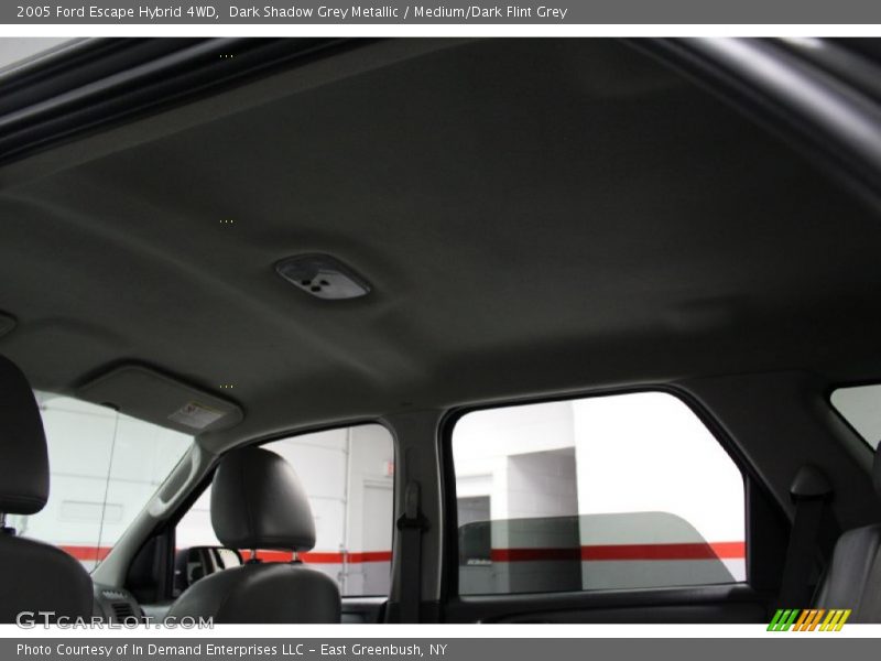 Dark Shadow Grey Metallic / Medium/Dark Flint Grey 2005 Ford Escape Hybrid 4WD